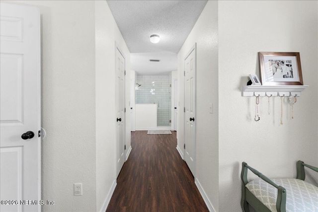 10377 SHELBY CREEK Road N, Jacksonville, FL 32221