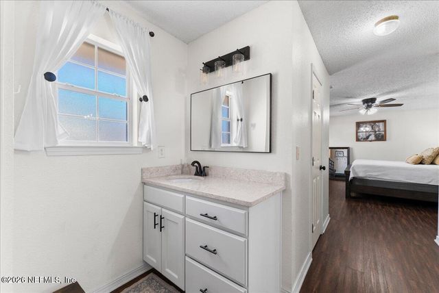 10377 SHELBY CREEK Road N, Jacksonville, FL 32221