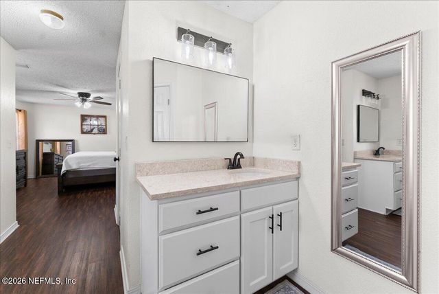 10377 SHELBY CREEK Road N, Jacksonville, FL 32221