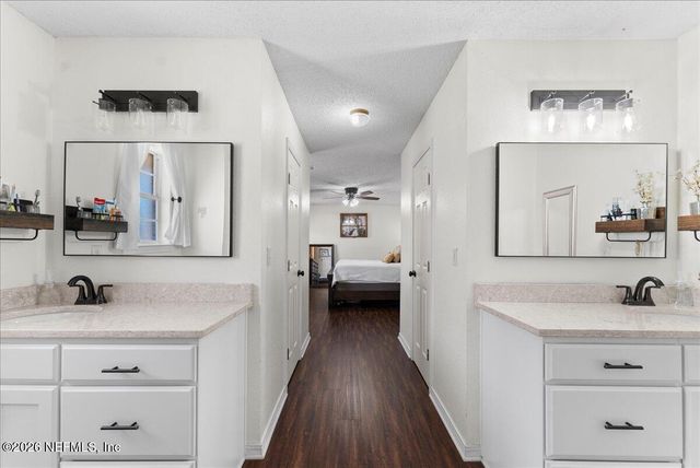 10377 SHELBY CREEK Road N, Jacksonville, FL 32221