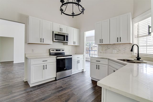 6713 Inwood Drive, North Richland Hills, TX 76182