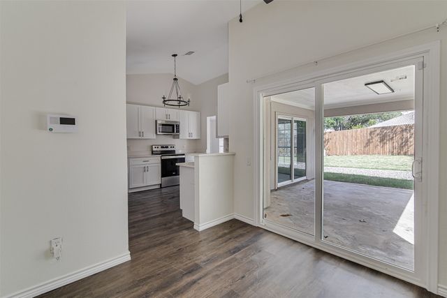 6713 Inwood Drive, North Richland Hills, TX 76182