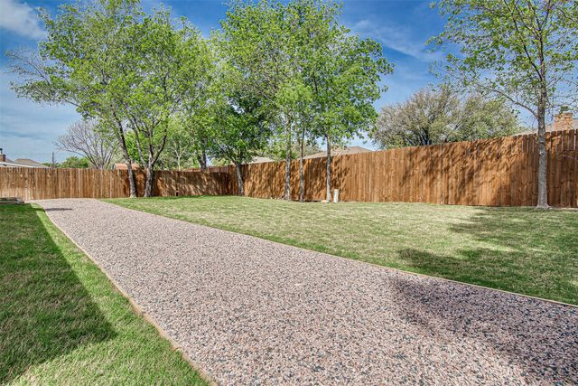 6713 Inwood Drive, North Richland Hills, TX 76182