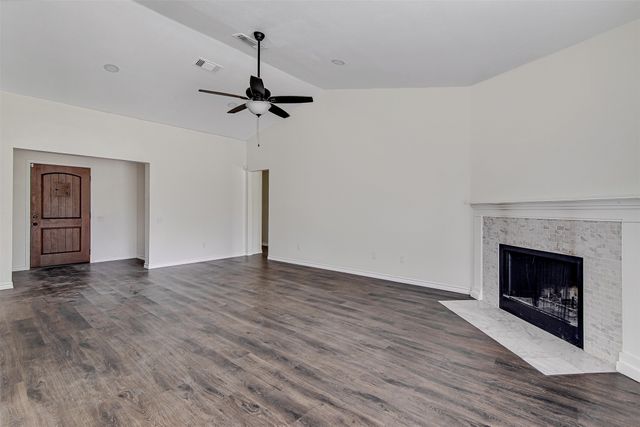 6713 Inwood Drive, North Richland Hills, TX 76182