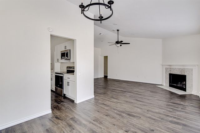 6713 Inwood Drive, North Richland Hills, TX 76182