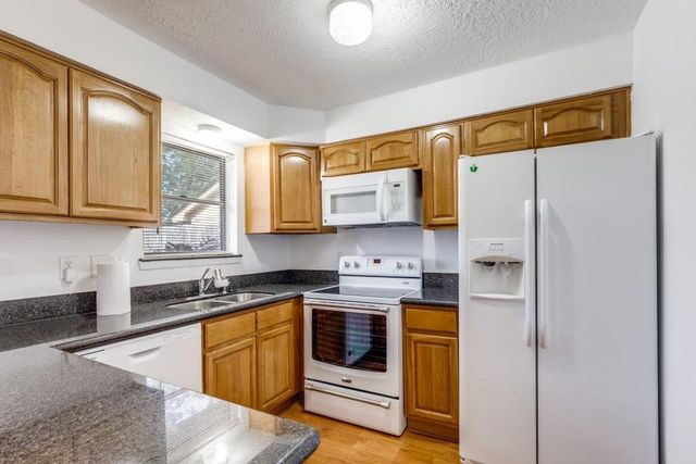 16210 Tibet Road, Friendswood, TX 77546