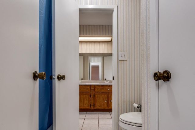 16210 Tibet Road, Friendswood, TX 77546