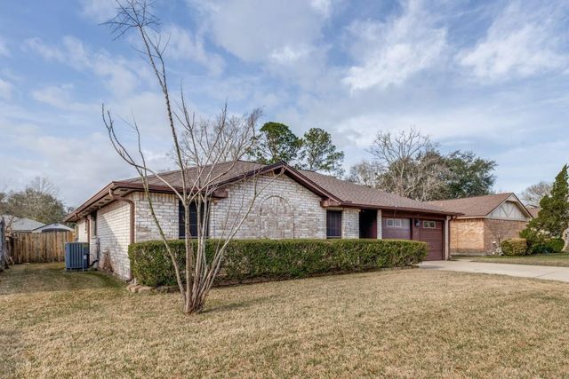 16210 Tibet Road, Friendswood, TX 77546