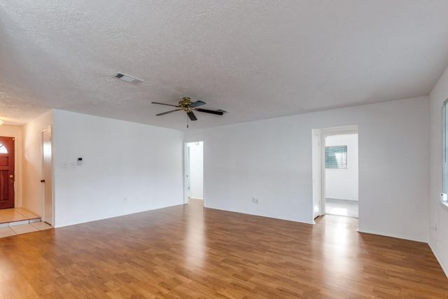 16210 Tibet Road, Friendswood, TX 77546