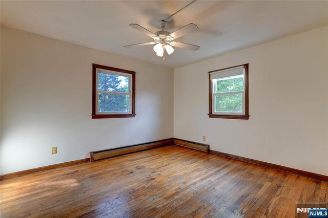 39 Sunset, Pequannock Township, NJ 07444