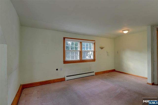 39 Sunset, Pequannock Township, NJ 07444