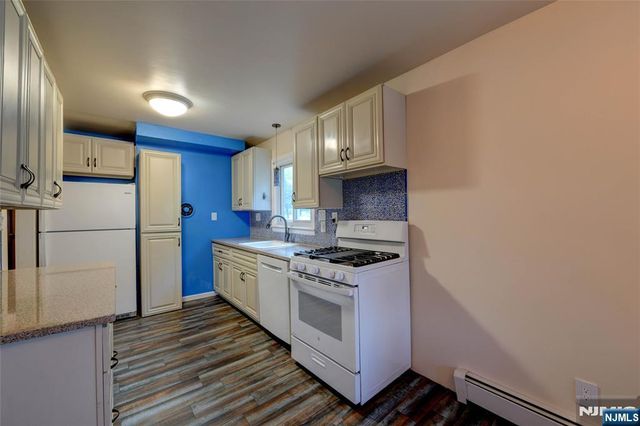 39 Sunset, Pequannock Township, NJ 07444