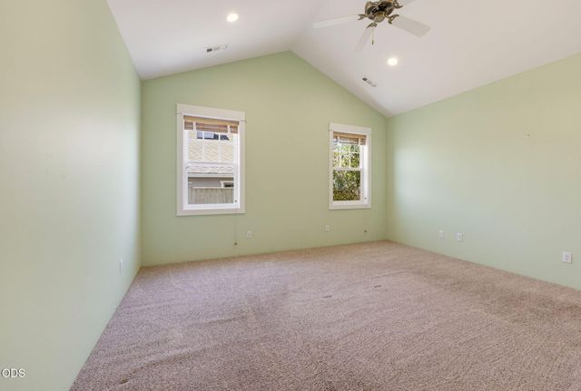 3832 Sherwood Park Drive, Medford, OR 97504