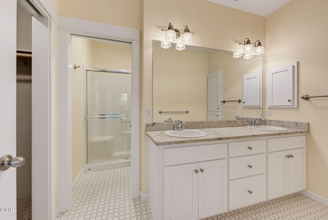 3832 Sherwood Park Drive, Medford, OR 97504