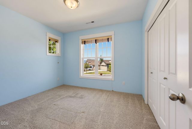 3832 Sherwood Park Drive, Medford, OR 97504