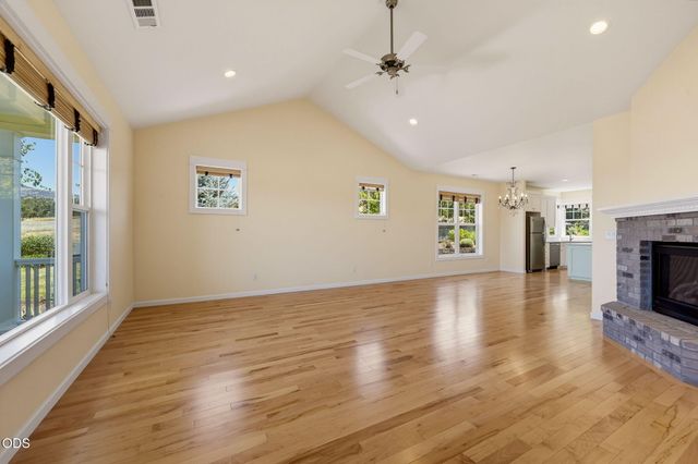 3832 Sherwood Park Drive, Medford, OR 97504