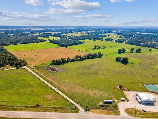 324 E Highway 6, Iredell, TX 76649