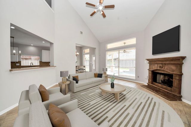 1611 Barton Creek Trail, Katy, TX 77450
