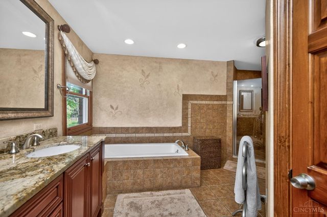 2679 Lebanon Road, Lebanon, OH 45036