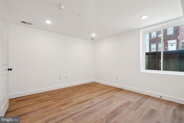 922 W SUSQUEHANNA AVE, Philadelphia, PA 19122