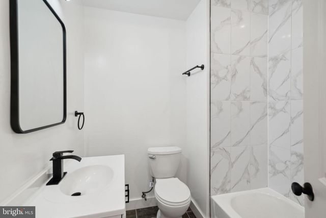922 W SUSQUEHANNA AVE, Philadelphia, PA 19122