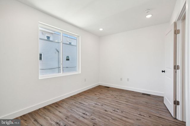 922 W SUSQUEHANNA AVE, Philadelphia, PA 19122