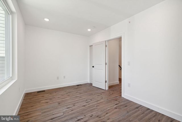 922 W SUSQUEHANNA AVE, Philadelphia, PA 19122