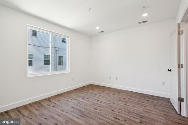 922 W SUSQUEHANNA AVE, Philadelphia, PA 19122