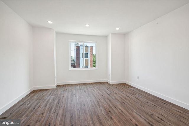922 W SUSQUEHANNA AVE, Philadelphia, PA 19122