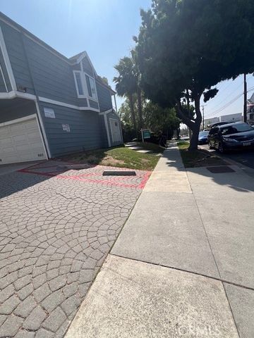 812 Inglewood, Inglewood, CA 90302