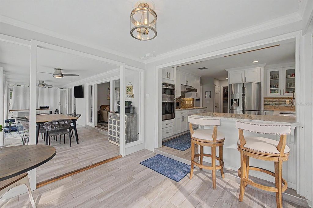 Image 16 of property listing at 3909 NORTHAMPTON WAY, Tampa, FL 33618