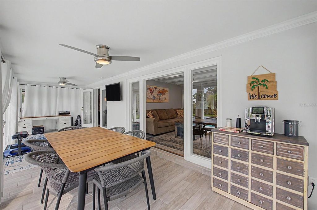 Image 20 of property listing at 3909 NORTHAMPTON WAY, Tampa, FL 33618