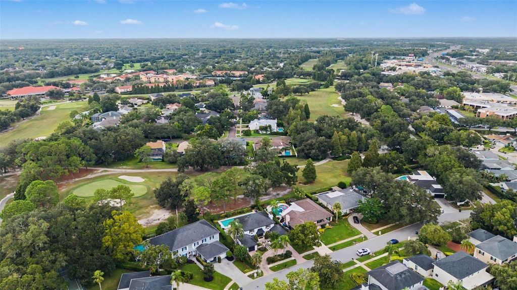 Image 39 of property listing at 3909 NORTHAMPTON WAY, Tampa, FL 33618
