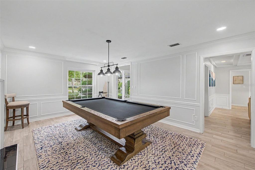 Image 6 of property listing at 3909 NORTHAMPTON WAY, Tampa, FL 33618