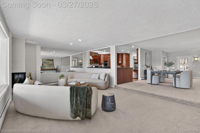 2323 Solano Drive, Wolverine Lake Village, MI 48390