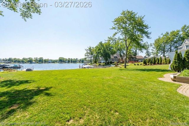 2323 Solano Drive, Wolverine Lake Village, MI 48390