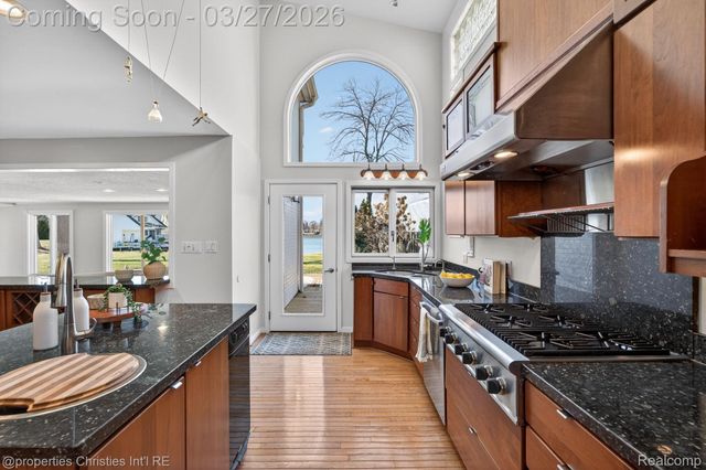 2323 Solano Drive, Wolverine Lake Village, MI 48390