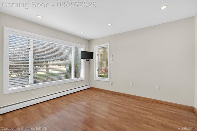 2323 Solano Drive, Wolverine Lake Village, MI 48390