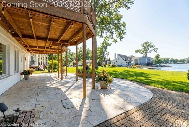 2323 Solano Drive, Wolverine Lake Village, MI 48390