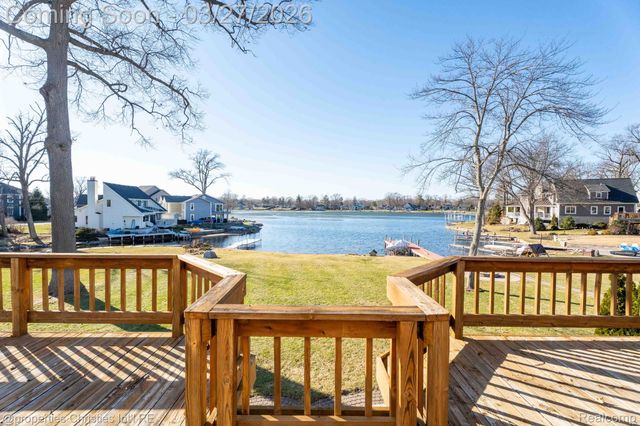 2323 Solano Drive, Wolverine Lake Village, MI 48390