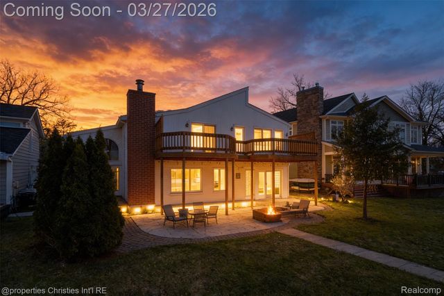 2323 Solano Drive, Wolverine Lake Village, MI 48390