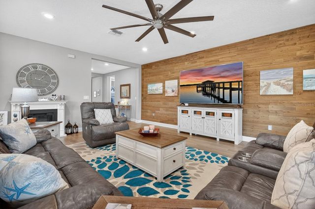 94 ALMOND POINT, St Augustine, FL 32095