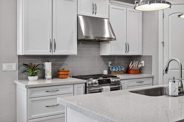 94 ALMOND POINT, St Augustine, FL 32095