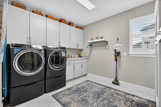 94 ALMOND POINT, St Augustine, FL 32095