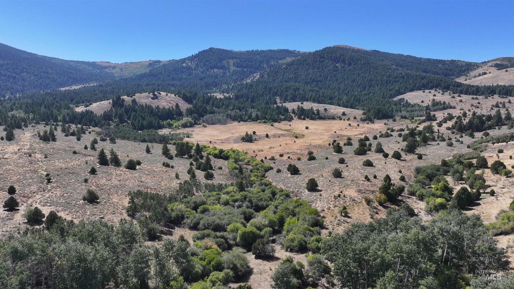 1200 S Lands Creek Road, Albion, ID 83311