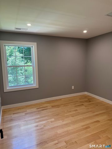 65 Cronin Street, Bristol, CT 06010