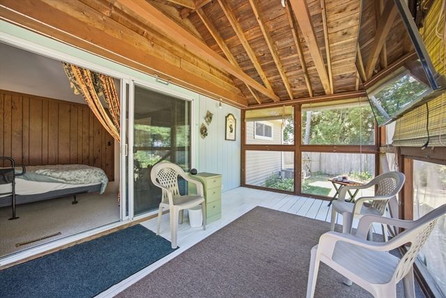 179 Sheaffer Rd, Barnstable, MA 02632