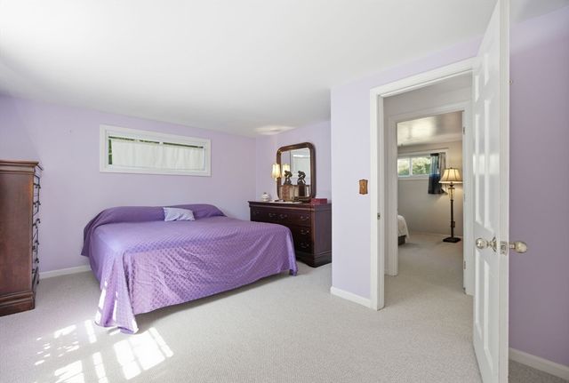 179 Sheaffer Rd, Barnstable, MA 02632