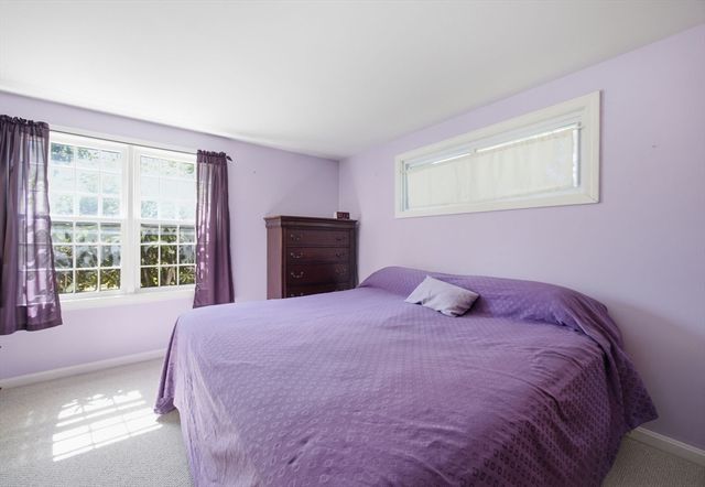 179 Sheaffer Rd, Barnstable, MA 02632