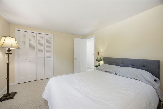179 Sheaffer Rd, Barnstable, MA 02632